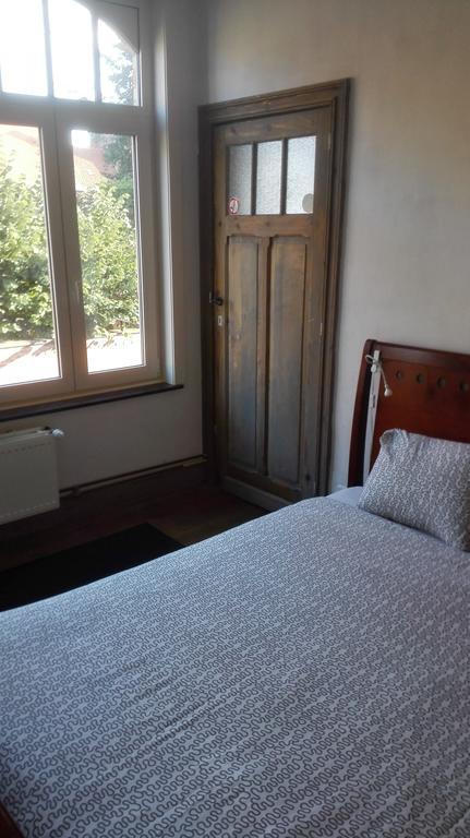 Guesthouse Oude Houtmarkt Ieper Eksteriør billede